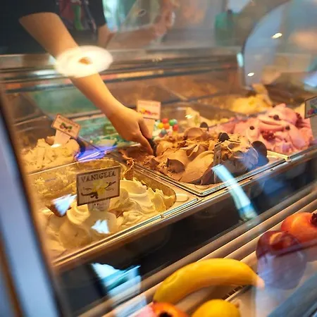 Rusty Sands N Pools Apartman *