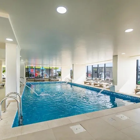 Rusty Sands N Pools Apartment