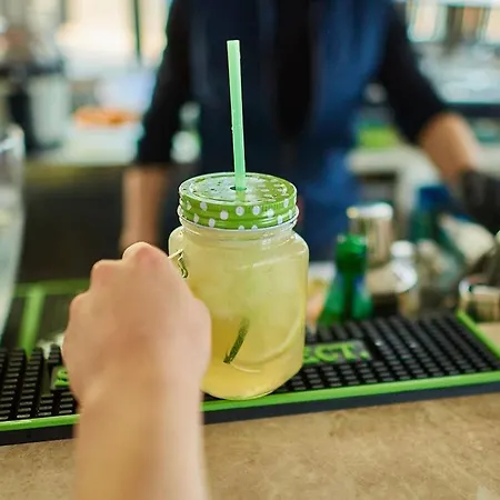 Rusty Sands N Pools Apartman *